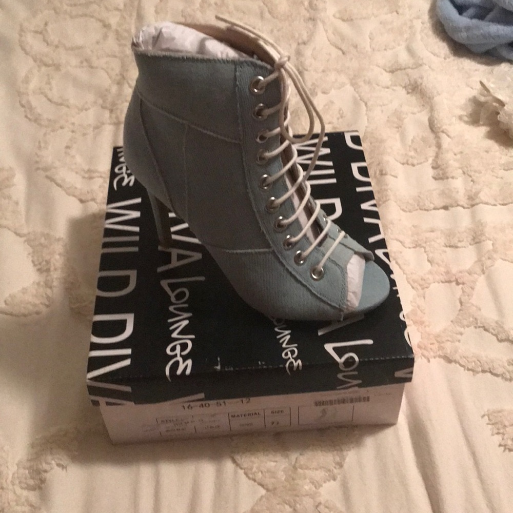 Open toe Jean bootie 7.5 NiB